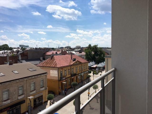 Family & Business Elegant Apartments Rynek Centrum Downtown - 2 Bedroom, Balcony, Parking Kielce Luaran gambar