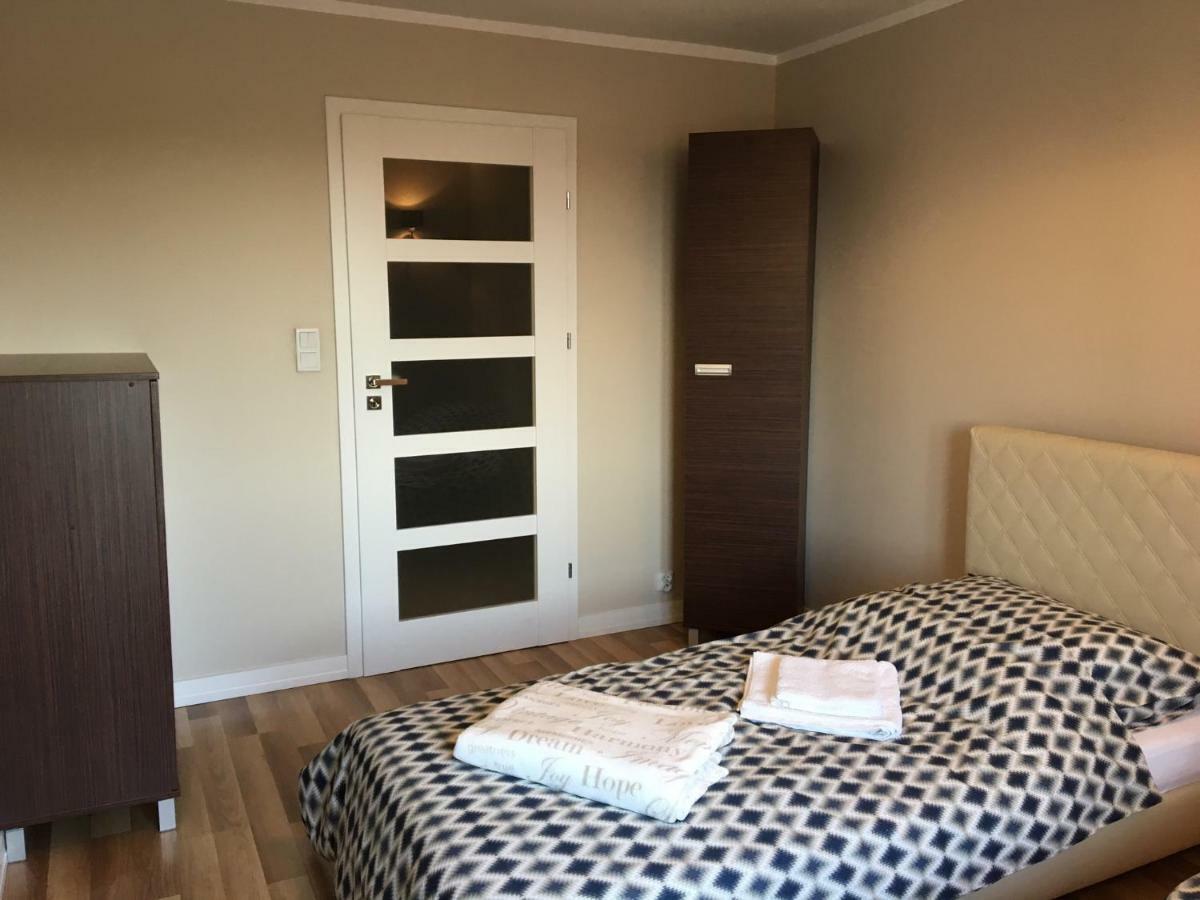Family & Business Elegant Apartments Rynek Centrum Downtown - 2 Bedroom, Balcony, Parking Kielce Luaran gambar