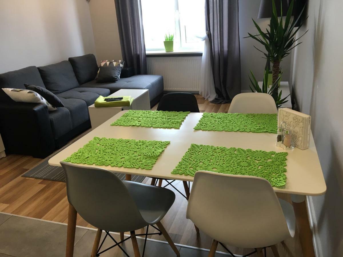 Family & Business Elegant Apartments Rynek Centrum Downtown - 2 Bedroom, Balcony, Parking Kielce Luaran gambar