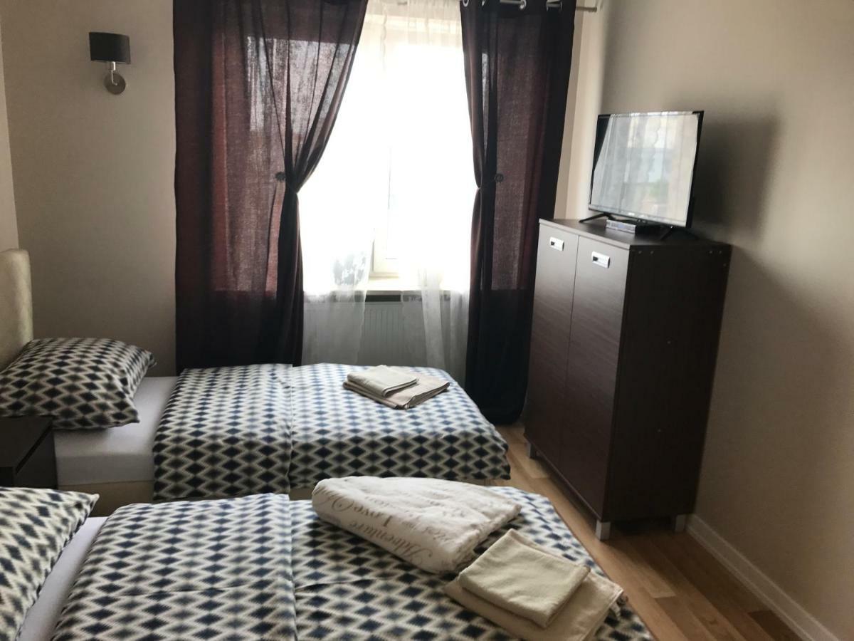 Family & Business Elegant Apartments Rynek Centrum Downtown - 2 Bedroom, Balcony, Parking Kielce Luaran gambar