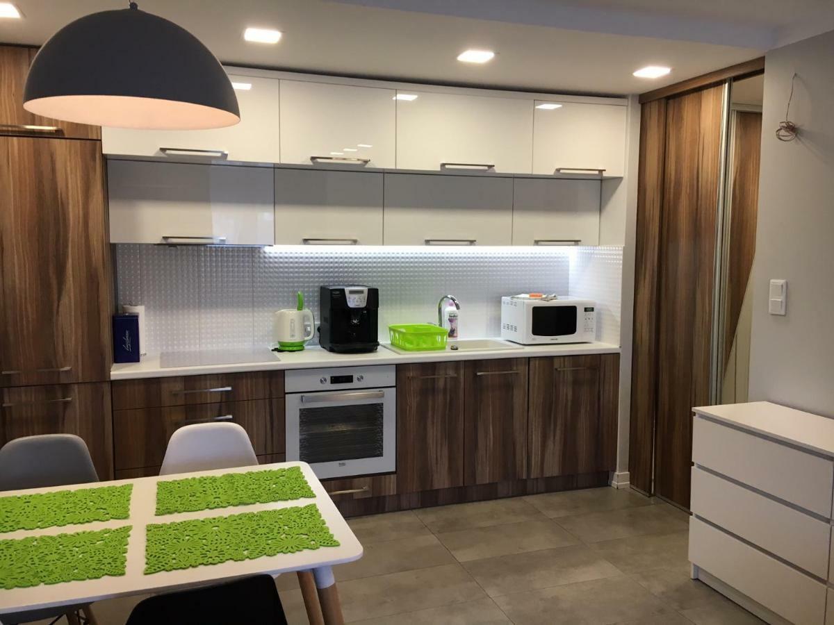 Family & Business Elegant Apartments Rynek Centrum Downtown - 2 Bedroom, Balcony, Parking Kielce Luaran gambar