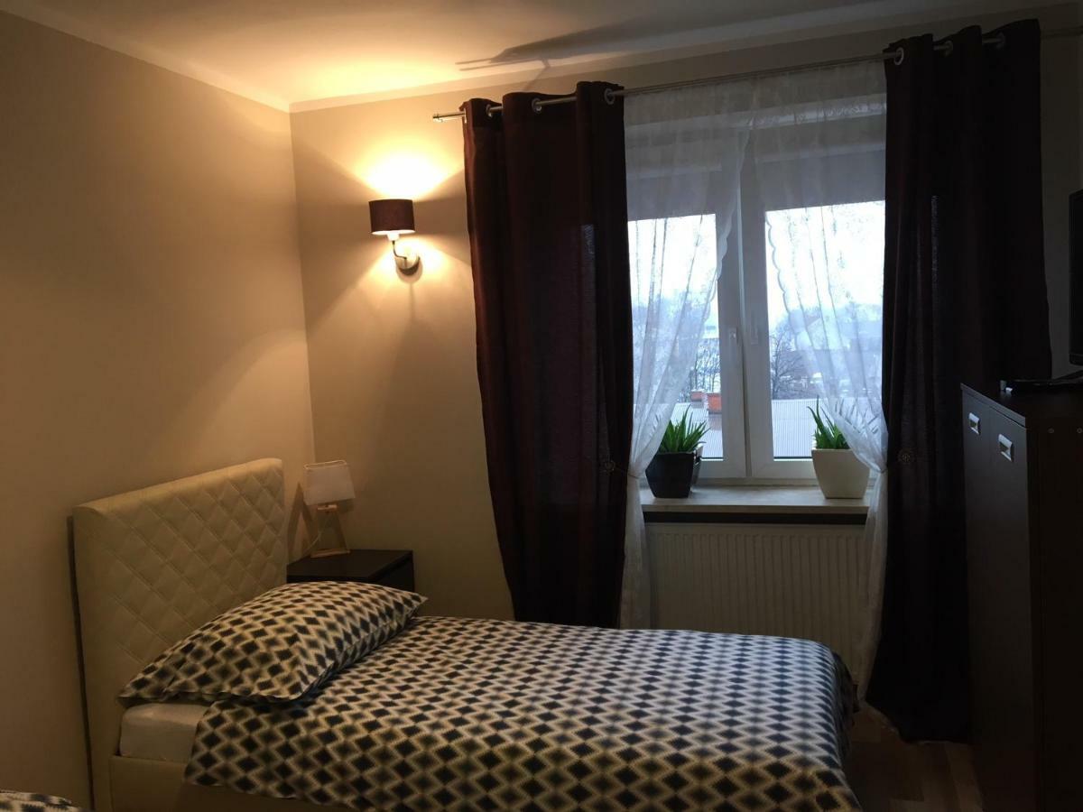 Family & Business Elegant Apartments Rynek Centrum Downtown - 2 Bedroom, Balcony, Parking Kielce Luaran gambar